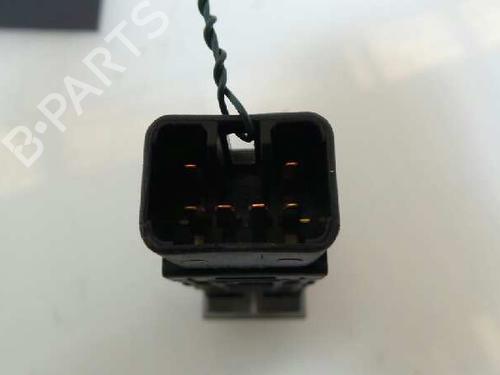 Switch KIA CARENS II MPV (FJ) 2.0 CRDi | BP1598353I30 