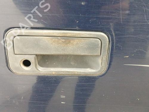 Used Front right exterior door handle OPEL CAMPO (TF0, TF1) 3.1 TD 4x4 (TFS69) (109 hp) 24977545