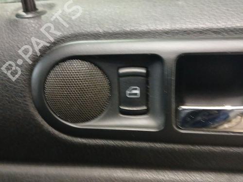 Used Right rear window switch Right rear window switch VW PASSAT B5.5 (3B3) 1.9 TDI (101 hp) 34186475 34186475