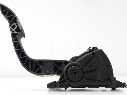 Used Pedal RENAULT TWINGO II (CN0_) 1.2 16V (CN04, CN0B) (75 hp) 17946899