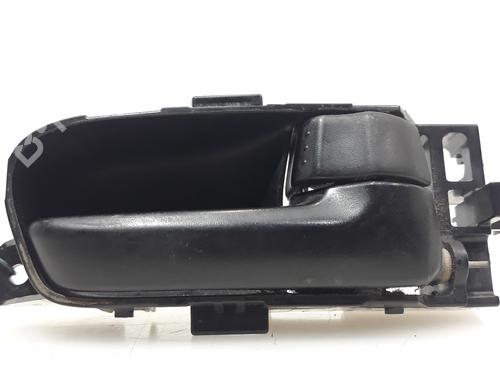 Used Front right interior door handle SUZUKI GRAND VITARA II (JT, TE, TD) 1.9 DDiS All-wheel Drive (JT419, TD44, JB419WD, JB419XD,... (129 hp) 18640833