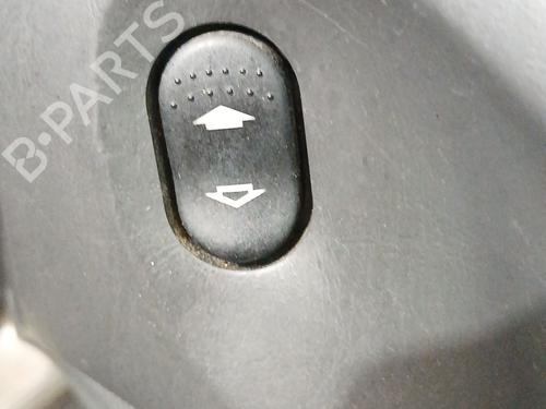 Used Right front window switch FORD FOCUS I Saloon (DFW) 1.8 Turbo DI / TDDi (90 hp) 24951296