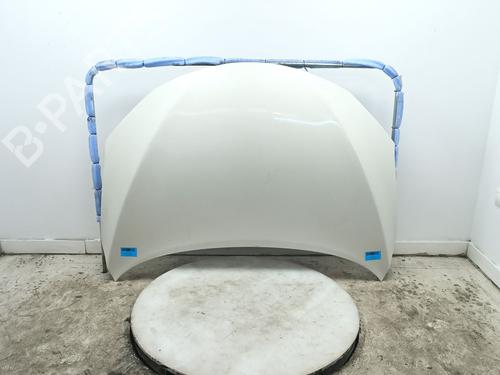 hood-nissan-pulsar-hatchback-c13-2014-31998920 main image