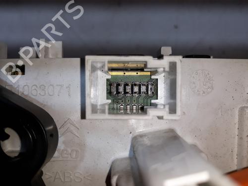 Climate control PEUGEOT 208 I (CA_, CC_) 1.2 VTI 82 | BP11759921I5 