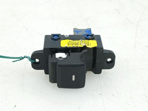 left-rear-window-switch-hyundai-i20-ii-gb-ib-2014-2015-2016-2017-2018-2019-2020-2021-31947559 main image