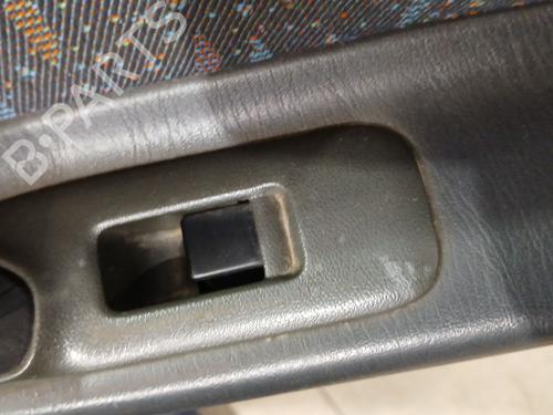 Used Right front window switch NISSAN PRIMERA Hatchback (P11) 2.0 TD (90 hp) 32289394