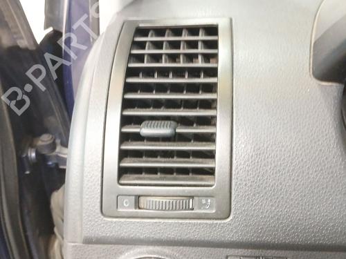 Used Air vent VW POLO (9N_, 9A_) 1.4 16V (80 hp) 26958784