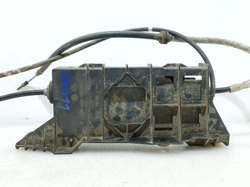 Used Electric handbrake RENAULT GRAND SCÉNIC II (JM0/1_) 1.9 dCi (JM14) (131 hp) 32019358