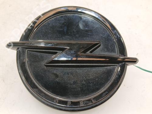 Bagagerumshåndtag Bagagerumshåndtag OPEL CORSA F (P2JO) 1.2 (68) (101 hp) 37608140 37608140