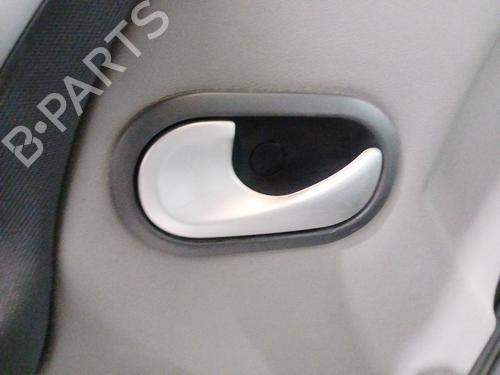 Used Front left interior door handle RENAULT SCÉNIC II (JM0/1_) 1.5 dCi (JM1E, JM16) (106 hp) 24622245