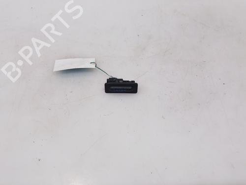 Used Tailgate handle CITROËN C3 III (SX) 1.2 VTi 82 (82 hp) 32751248