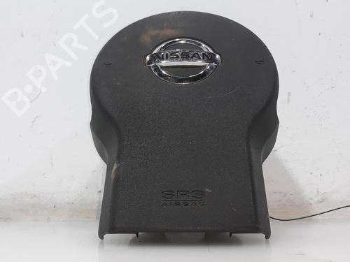 Used Driver airbag NISSAN PATHFINDER III (R51) 2.5 dCi (174 hp) 16675554