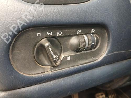 Used Headlight switch Headlight switch 39076859 39076859