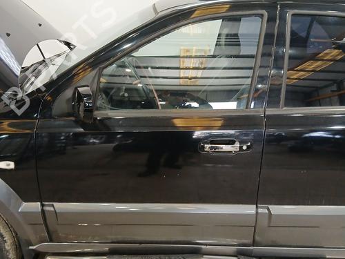 Used Left front door Left front door 37031009 37031009