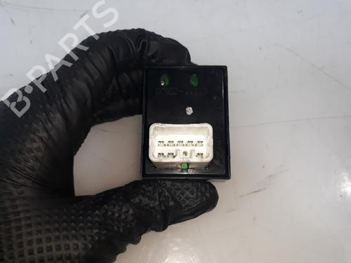 Right front window switch HYUNDAI COUPE II (GK) 1.6 16V | BP8394378I26 