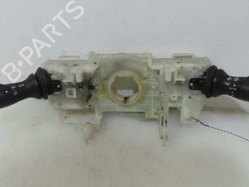 Used Switch RENAULT LAGUNA III (BT0/1) 2.0 dCi (BT07, BT0J, BT14, BT1A, BT1S) (131 hp) 1470738