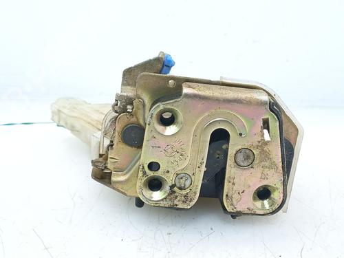 Used Rear left lock NISSAN X-TRAIL I (T30) 2.2 dCi 4x4 (136 hp) 31711533