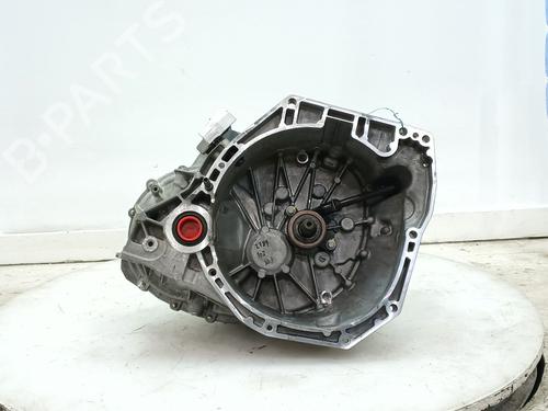 Used Gearbox RENAULT KADJAR (HA_, HL_) 1.2 TCe 130 (HLMR) (130 hp) 31137067