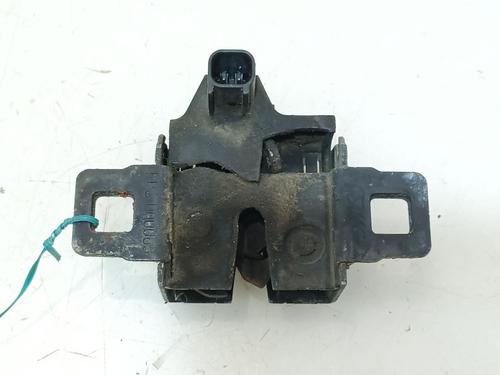 Used Hood lock LAND ROVER DISCOVERY III (L319) 2.7 TD 4x4 (190 hp) 31758603