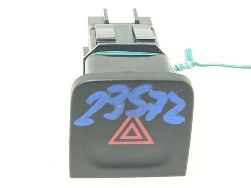 Used Warning switch RENAULT KADJAR (HA_, HL_) 1.5 dCi 110 (HLA3) (110 hp) 26929865