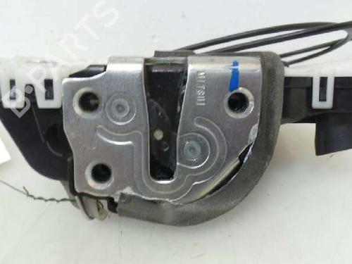 Used Front right lock TOYOTA YARIS (_P13_) 1.3 (NSP130_, NSP130) (99 hp) 4719710