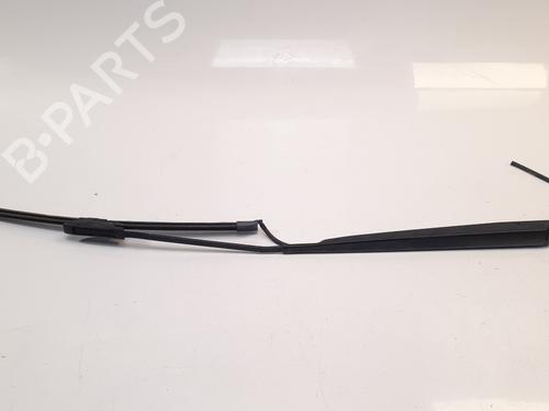 Used Front windshield wiper arm CITROËN C4 CACTUS 1.6 BlueHDi 100 (99 hp) 8942315