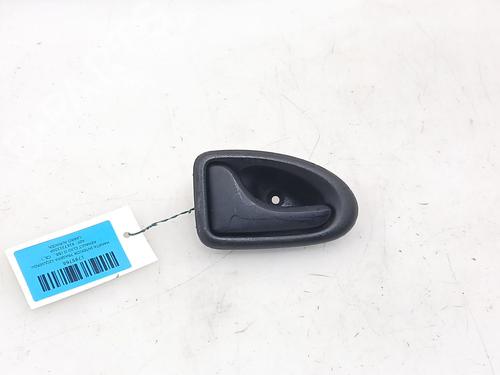 Used Rear left interior door handle RENAULT CLIO II (BB_, CB_) 1.2 (BB0A, BB0F, BB10, BB1K, BB28, BB2D, BB2H, CB0A,... (58 hp) 32992491