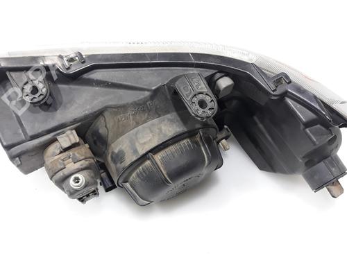Right headlight LAND ROVER FREELANDER I (L314) 2.0 Td4 4x4 | BP19181496C29 