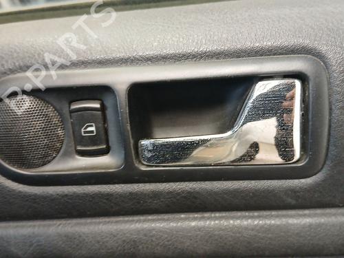 Used Rear right interior door handle Rear right interior door handle 39408820 39408820