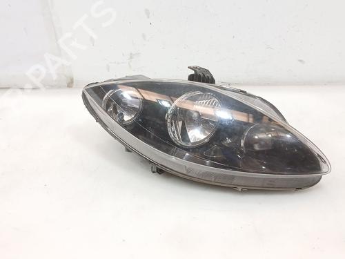 Used Right headlight Right headlight 36643074 36643074