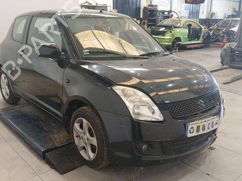 Brugte SUZUKI SWIFT III (MZ, EZ) 1.3 (RS413, ZC11S) 4771850