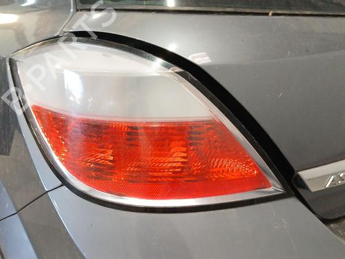 Used Left taillight OPEL ASTRA H (A04) 1.7 CDTI (L48) (100 hp) 27515164