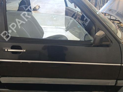 Used Right front door Right front door 39239824 39239824