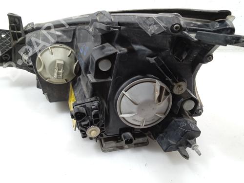 Used Right headlight Right headlight MITSUBISHI GRANDIS (NA_W) 2.0 DI-D (NA8W) (140 hp) 21569152 21569152