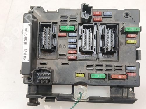 Used Fuse box Fuse box PEUGEOT 307 SW (3H) 1.6 HDI 110 (109 hp) 40298472 40298472