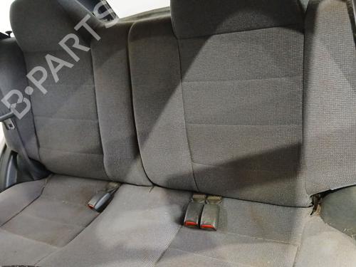 Sæde bagtil (2. række) Sæde bagtil (2. række) 38051118 38051118