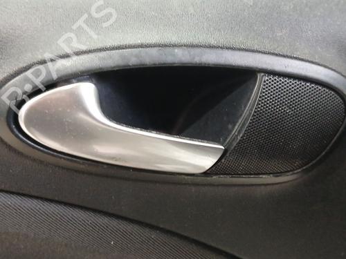Used Front left interior door handle SEAT LEON (1P1) 1.6 TDI (105 hp) 27720060