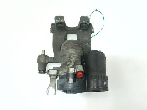 Venstre bremsekaliber bag BMW X2 (F39) xDrive 25 d (231 hp) 30853001