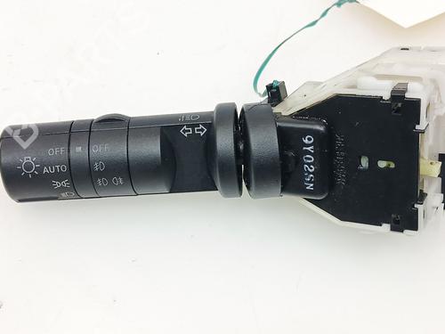 Used Headlight switch NISSAN QASHQAI / QASHQAI +2 I (J10, NJ10, JJ10E) 1.5 dCi (110 hp) 25755812