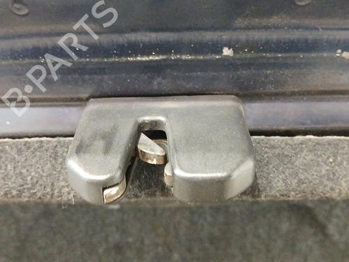 tailgate-lock-audi-a4-b5-8d2-1994-1995-1996-1997-1998-1999-2000-2001-34366753 main image