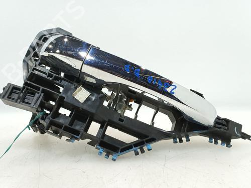 Used Front right exterior door handle FIAT FREEMONT (345_) 2.0 JTD 4x4 (170 hp) 29823180