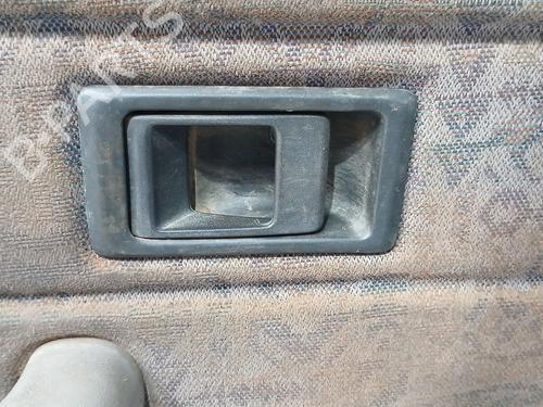 Used Front left interior door handle Front left interior door handle 37031074 37031074