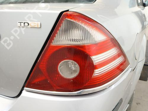 Used Right taillight FORD MONDEO III (B5Y) 2.0 TDCi (130 hp) 24364342