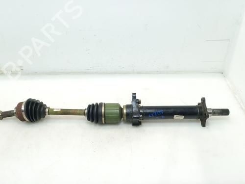 Used Right front driveshaft KIA SORENTO I (JC) 2.5 CRDi 4WD (140 hp) 30699726