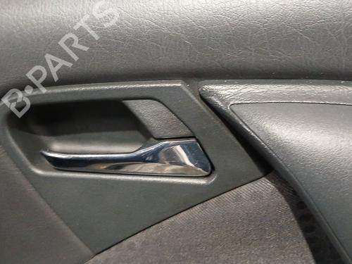 Maneta interior trasera derecha Maneta interior trasera derecha MERCEDES-BENZ M-CLASS (W163) ML 270 CDI (163.113) (163 hp) 36643765 36643765