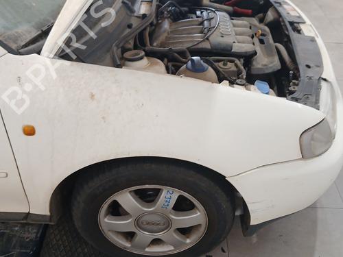 Używane Błotnik przedni prawy AUDI A3 (8L1) [1996-2006]  28480822