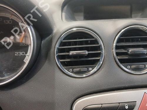 Used Air vent Air vent PEUGEOT 308 I (4A_, 4C_) 1.6 HDi (90 hp) 40080743 40080743
