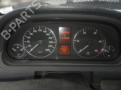 Used Instrument cluster MERCEDES-BENZ A-CLASS (W169) A 200 CDI (169.008, 169.308) (140 hp) 18711744