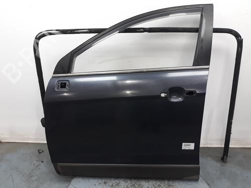 Used Left front door CHEVROLET CAPTIVA (C100, C140) 2.0 D 4WD (150 hp) 12098771