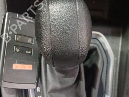 Used Shift knob Shift knob RENAULT CLIO V (B7_) 1.6 E-TECH 145 (B7MU) (143 hp) 40120747 40120747